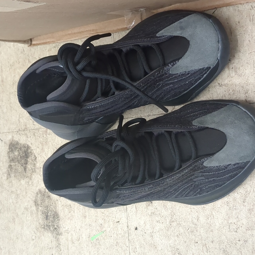 Yezzy